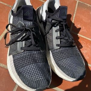 Woman’s Adidas UltraBOOST 8.5